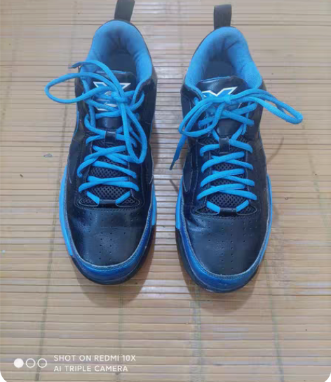 包邮45码         正品李宁运动鞋...