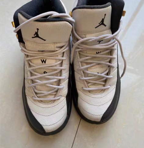 包邮JORDAN篮球鞋  9成新。36码正...