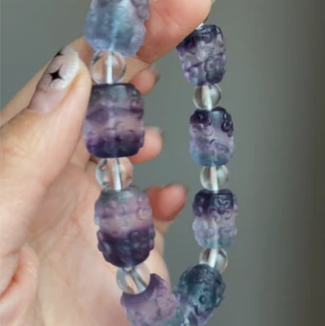 包邮天然萤石花珠桶珠手串 尺寸：16x10...