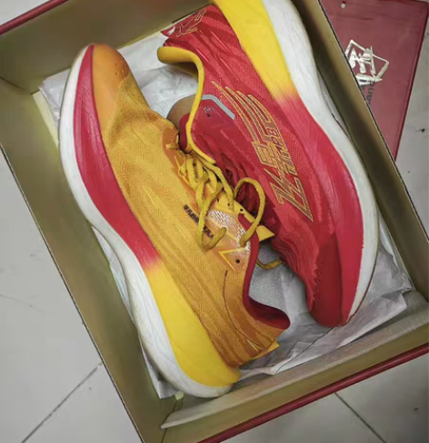 包邮乔丹飞影pb2.0 22年国庆假期赶热...