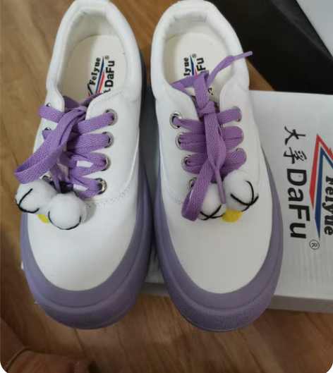 全新飞跃帆布鞋 37码，白色买来没有穿过，...