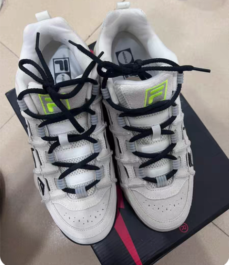 包邮斐乐老爹鞋 商场专卖买的、刚上脚穿一天...