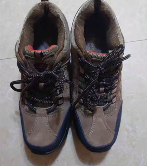 包邮骆驼户外鞋转卖,36码可以穿,9.5成...