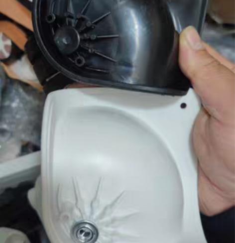 日默瓦拉杆箱轮子 非正，非正，非正一个轮子...