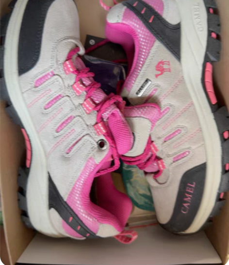 骆驼登山鞋 250 40码 没穿过全新 感...