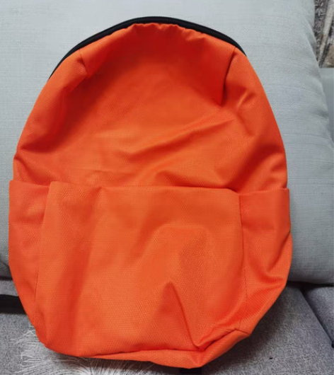 包邮不莱玫背包 全新没有使用过，超级轻的一...