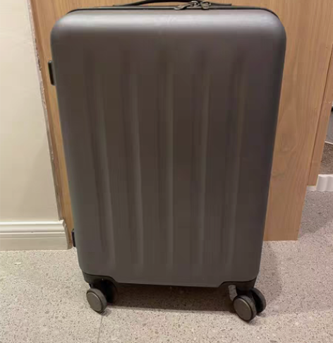 90分行李箱 20寸 深灰色 滑轮及内置完...