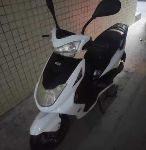 雅迪电动车，有发票，续航28公里左右，车在...