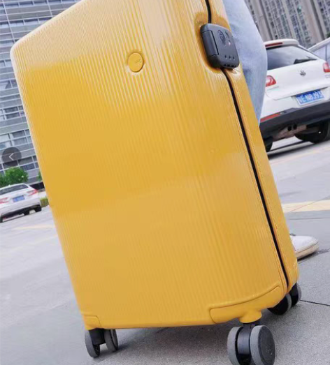 包邮全新ITO拉杆箱PISTACHIO适度...