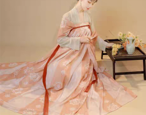 转卖明制唐制魏晋风改良汉元素宋制汉服； 夏...