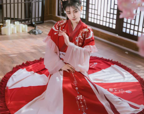 转卖【夜未央】梨花渡原创汉服女交领齐腰襦裙晋制破裙刺… 感兴...