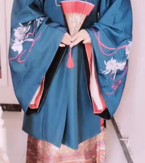 转卖兰若庭 汉服 乘黄 明制 披风 绣花 ...