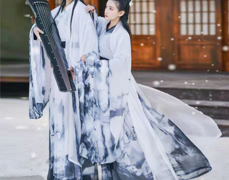 转卖如梦霓裳 民族装舞台装，男女全套 感兴...