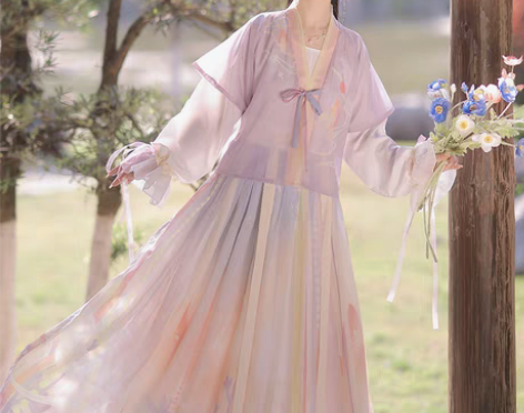 转卖洛苓唐褙子汉服女圆领短衫褶裙原创齐腰中...