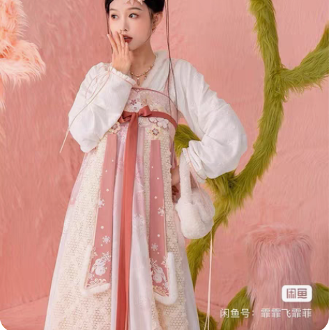 七月夕汉服 绒绒 短衫绣花齐胸吊带裙呢子长...