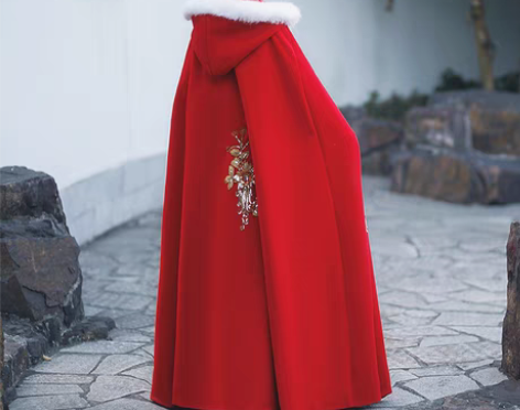 转卖斗篷汉服女加绒加厚冬款古装结婚礼披风外...