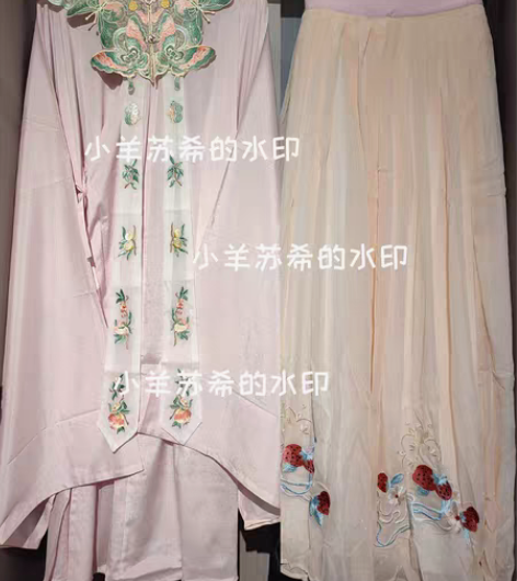 包邮黎落阁明制汉服蝴蝶云肩粉色立领斜襟长袄...