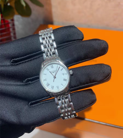 浪琴女表L4.259.4成色好 上手时尚大...