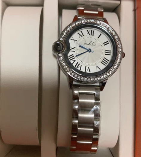 全新  手表 送小件、送人自留都是不错的选...