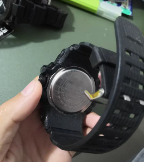 包邮某欧手表，   山的，，有些电池有电、...