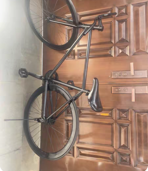 没啥牌子死飞 框架还能用 低价出 感兴趣的...
