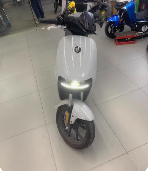 九号电动c90灰色 出自用九号c90灰色，...