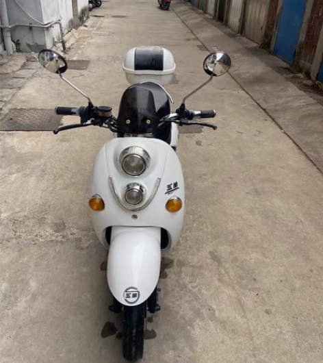 精品五羊电动车、60V五个新电池 感兴趣的...