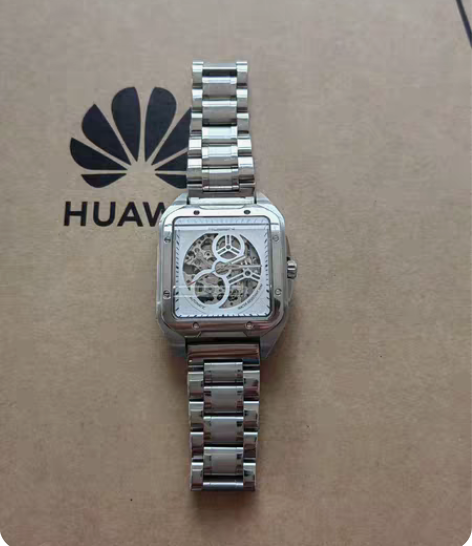 给媳妇卖的罗西尼手表，买回来一直不戴，一直...