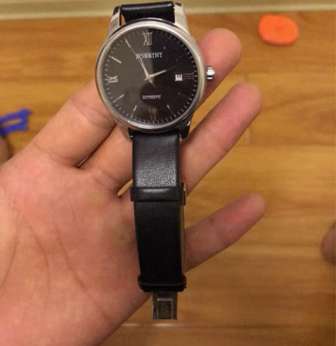 包邮出售罗西尼机械手表一只！九成新，无暗病...