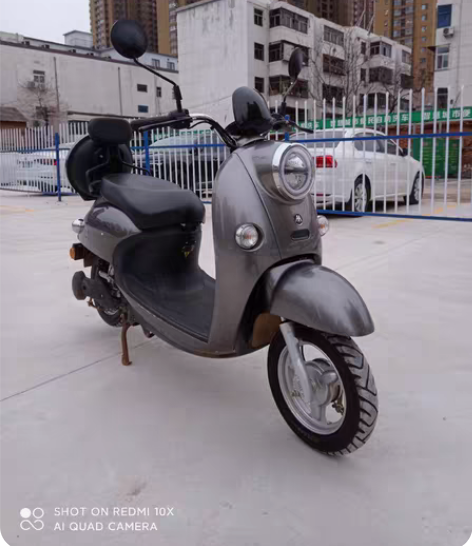 郑州批发零售九成新二手电动车二手电车，爱玛...