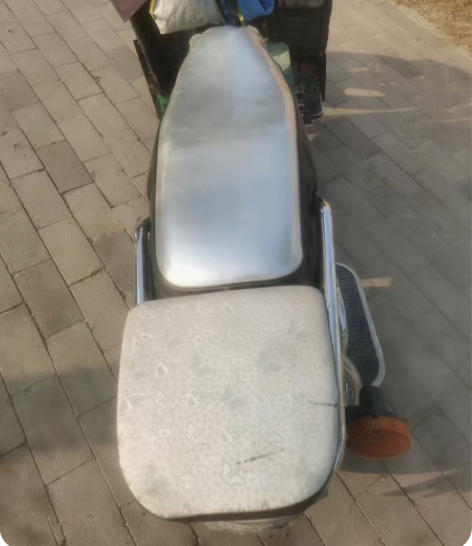 台铃拉客电动车，电池去年9月份换的充电器新...