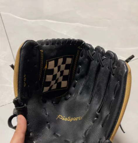 包邮棒球手套 感兴趣的话点“我想要”和我私...