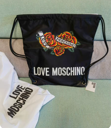 Love Moschino正品情人节限定款...