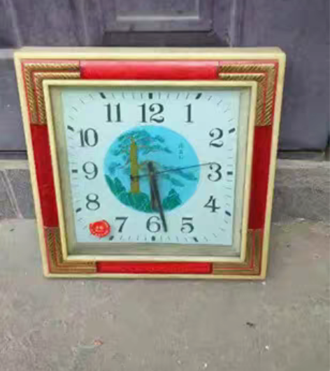 六七八十年代的迎客松挂表，品相极佳如图，走...