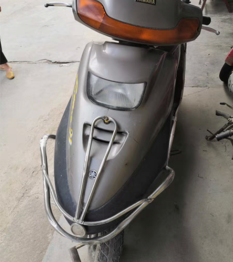 雅马哈125踏板摩托车，正规车，磨号出售，...