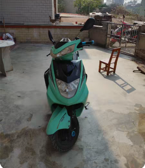 2020年7月的车。国4电喷。有牌有证，保...