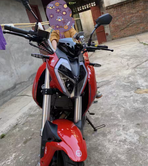 贝纳利小迅龙150s，自己19年买的车，一...