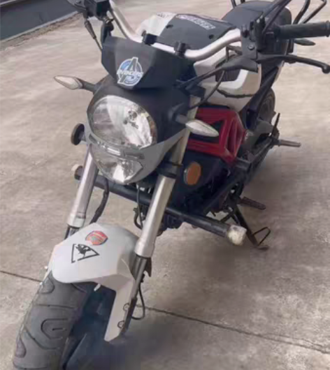 银钢小怪兽，发动机动力十足，不烧机油，整车...