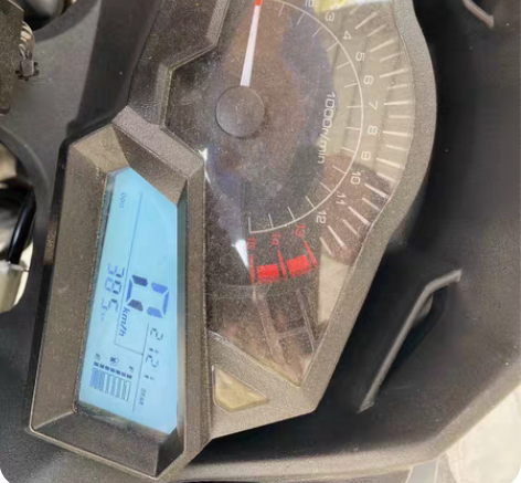 代友出准新R3老弟大力神200，刚上户不久...