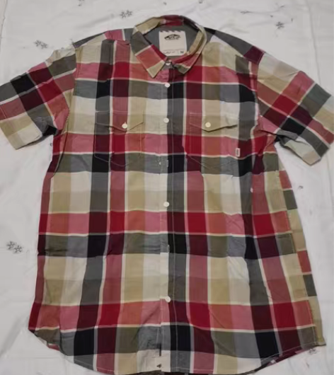 包邮男士短袖衬衫，Vans，M号。肩宽43...