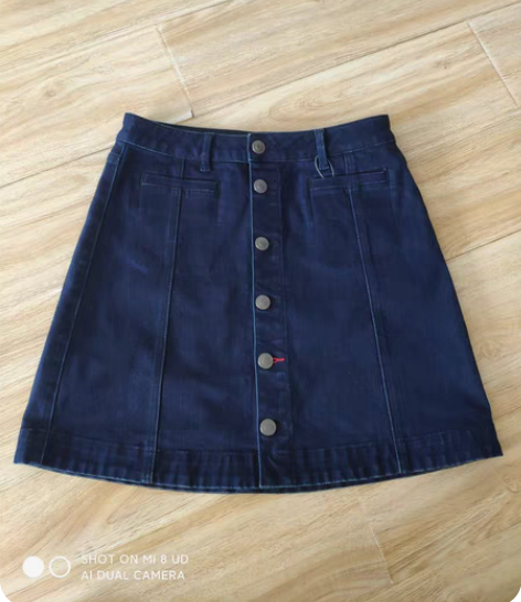 包邮拉夏贝尔旗下品牌Candies全新M码...