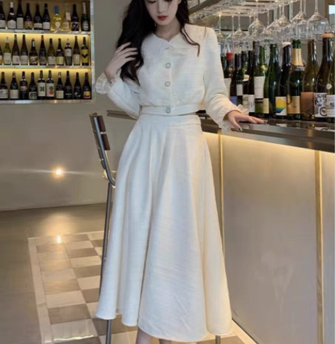 转卖气质小洋装套装女早秋2022新款钉珠娃...