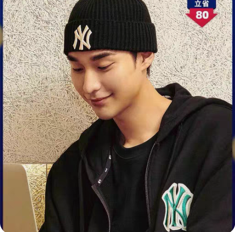 MLB字母刺绣毛线帽 感兴趣的话点“我想要...