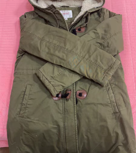 以纯棉服 m码 二手商品不退不换 主页两件...