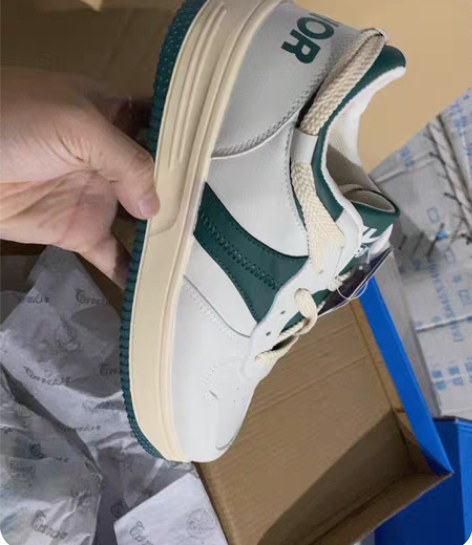 包邮回力男鞋板鞋运动鞋全新包装吊牌都在便宜...