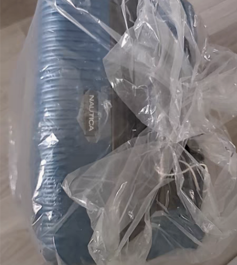 20寸水波纹拉杆箱，全新！！20寸！！有两...