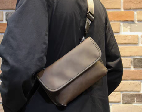 转卖啄木鸟【新增秋冬大号】男士单肩包男款斜...