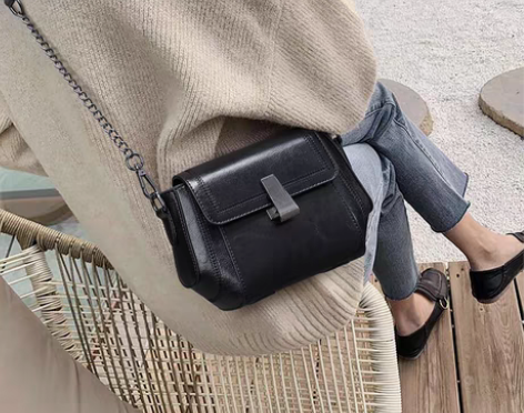 转卖真皮女包包2022新款斜挎包潮小众夏季...