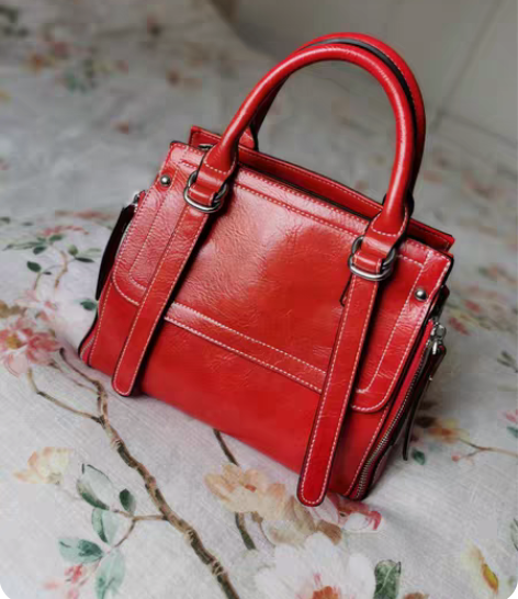 转卖真皮双肩包2022新款时尚户外背包女士...