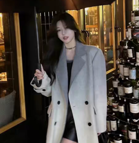 全新有吊牌，一千二买的，是实体店买的。本人...